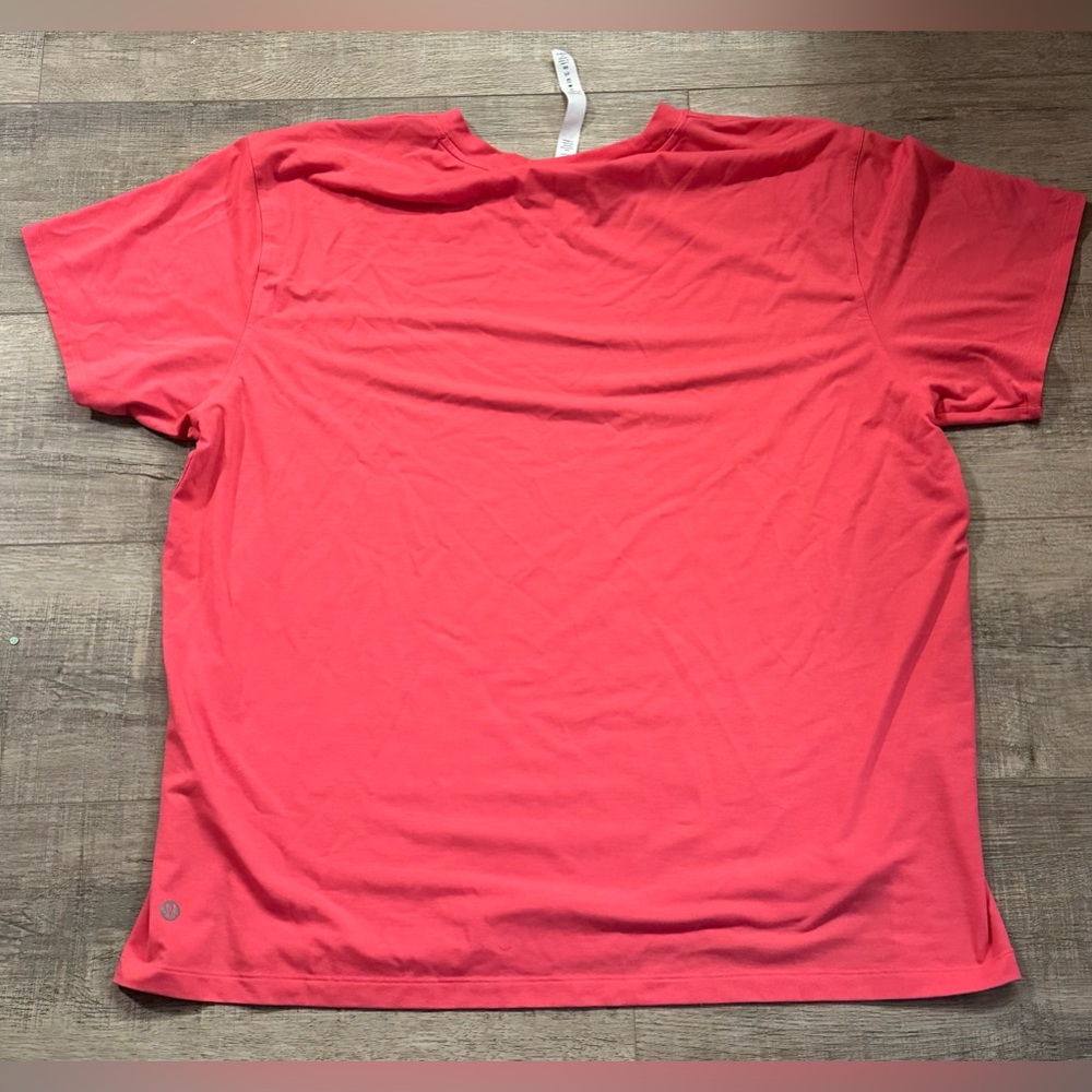 Lululemon hot pink relaxed-fit Trail Running t-shirt size 12 - Picture 3 of 6